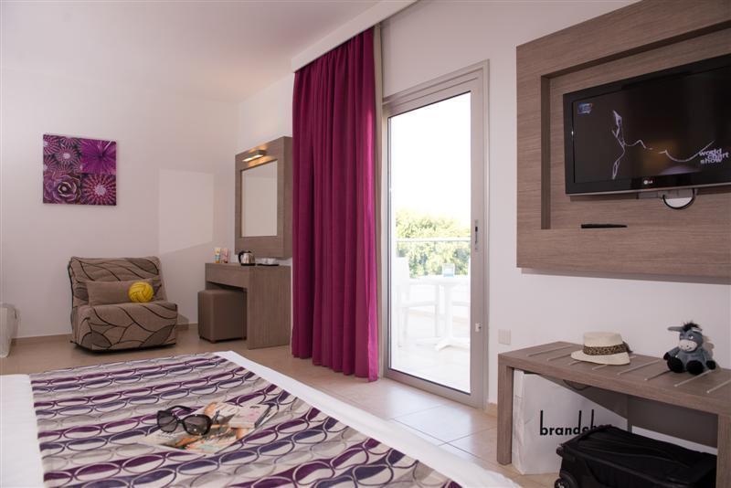 New Famagusta Hotel & Suites アヤナパ エクステリア 写真