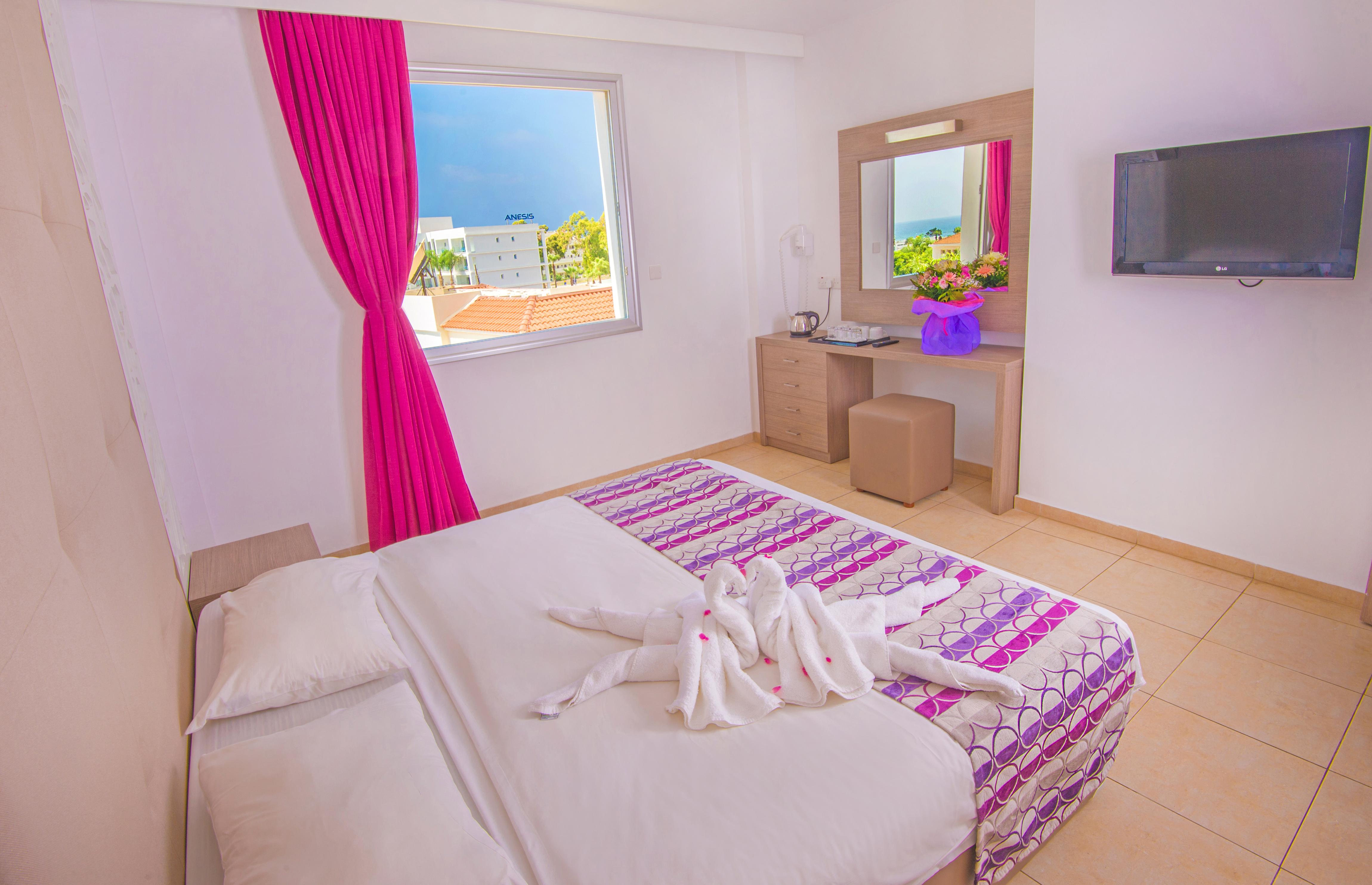 New Famagusta Hotel & Suites アヤナパ エクステリア 写真