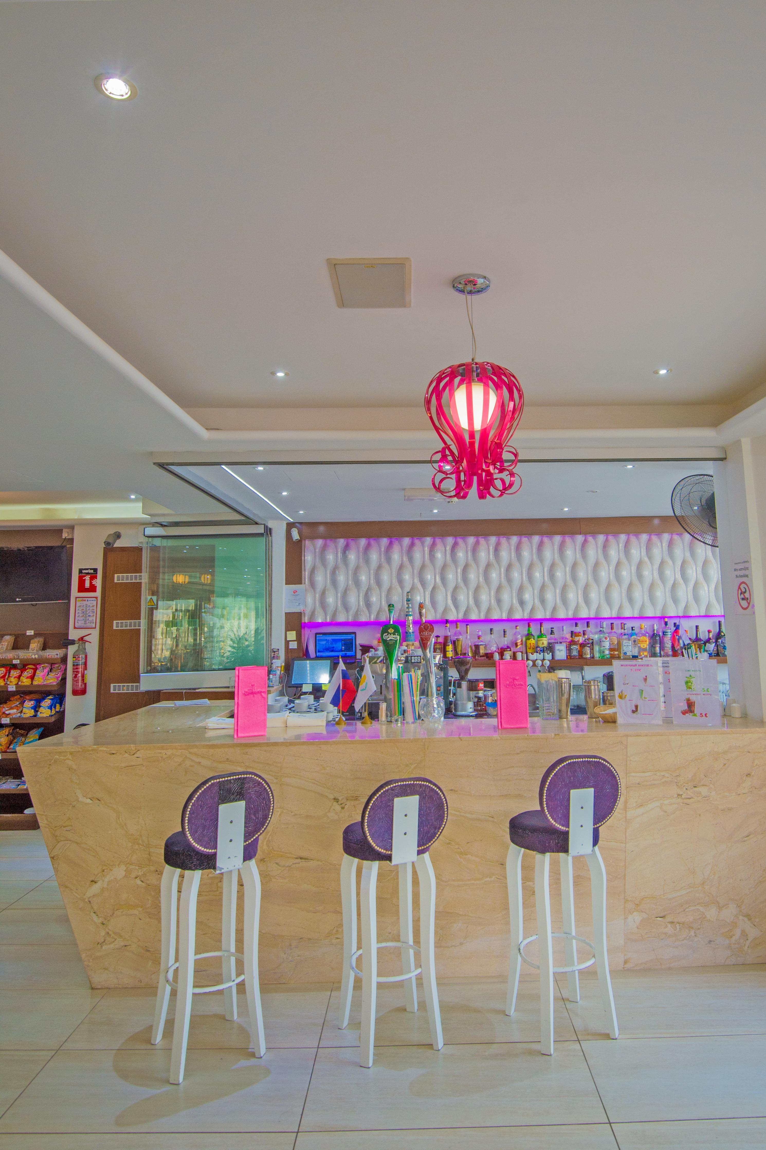 New Famagusta Hotel & Suites アヤナパ エクステリア 写真