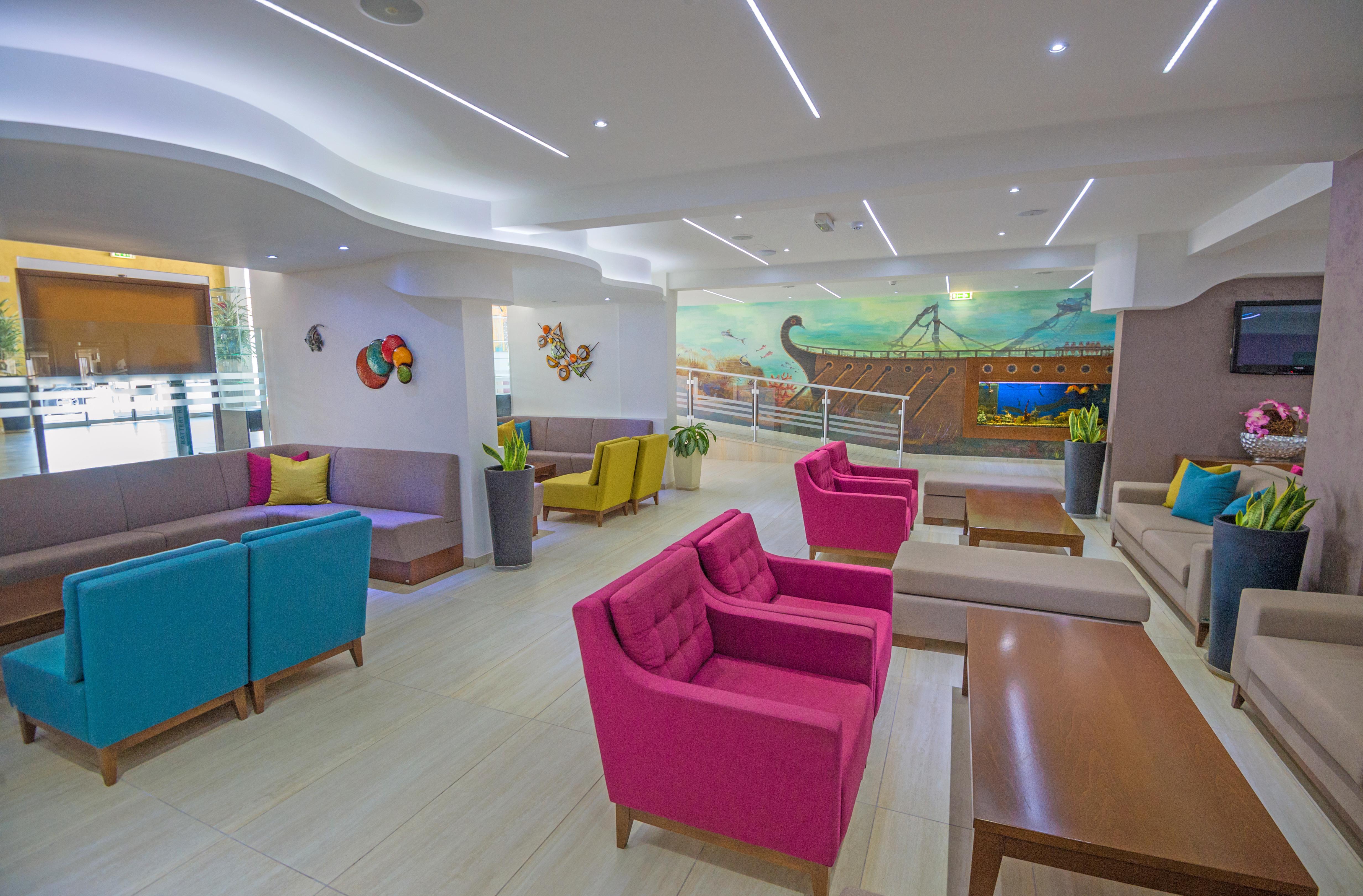 New Famagusta Hotel & Suites アヤナパ エクステリア 写真