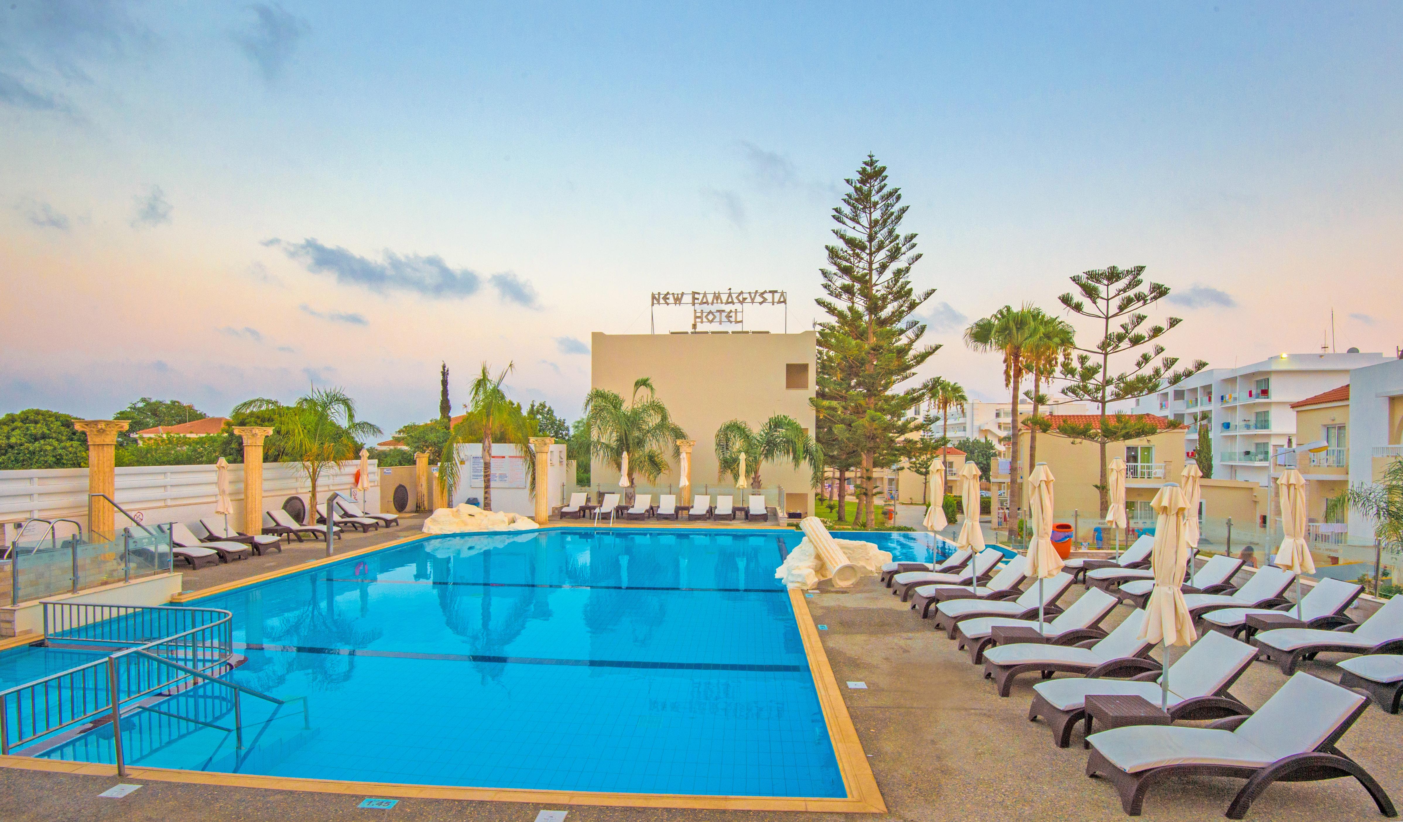 New Famagusta Hotel & Suites アヤナパ エクステリア 写真