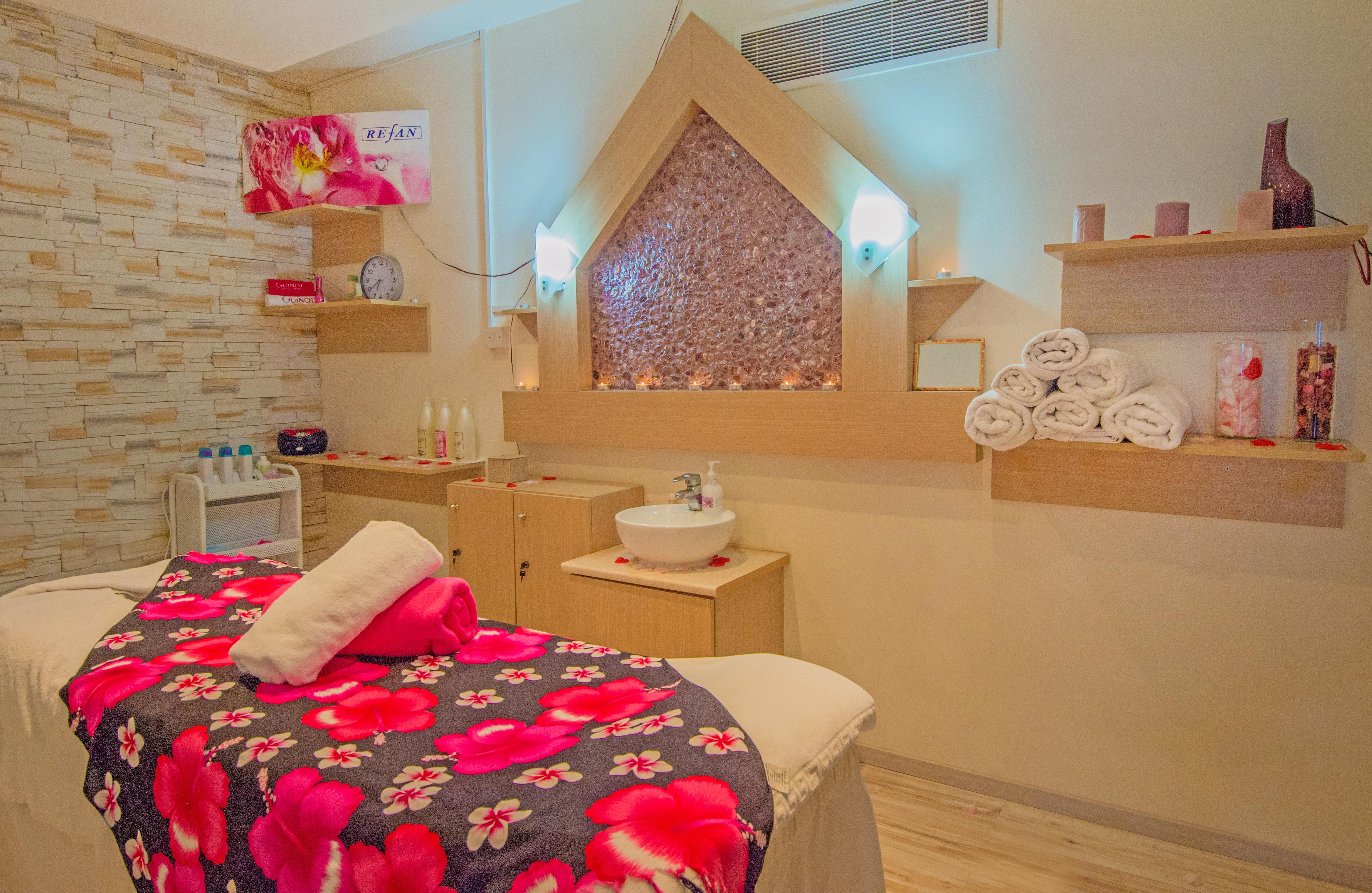 New Famagusta Hotel & Suites アヤナパ エクステリア 写真