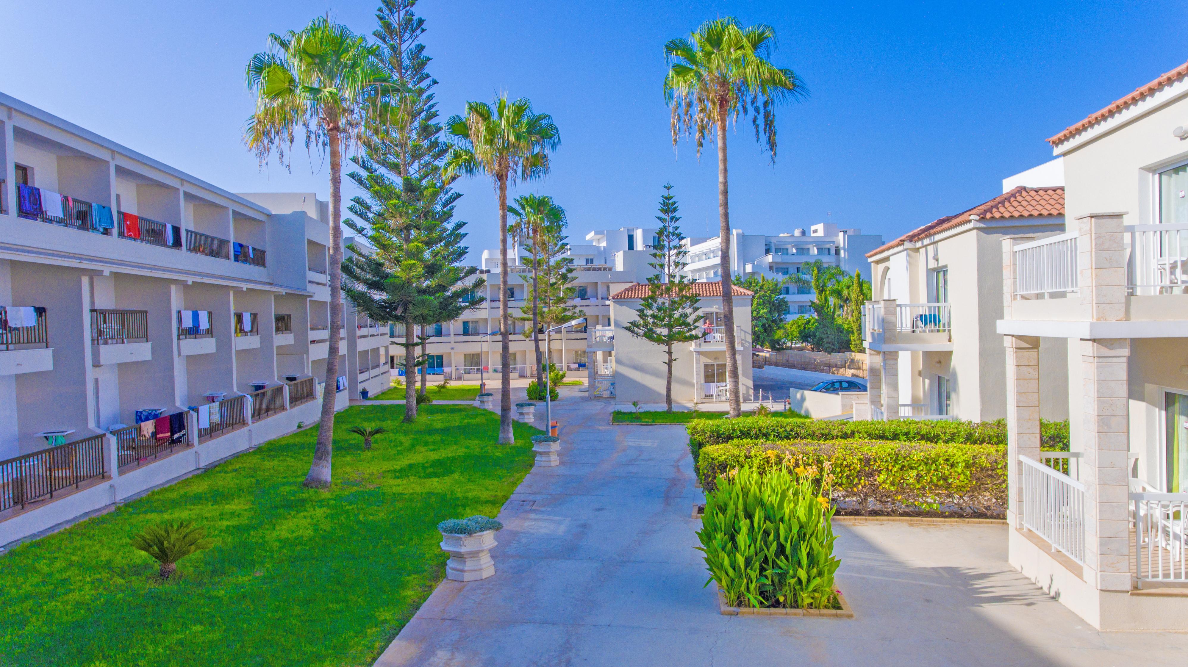 New Famagusta Hotel & Suites アヤナパ エクステリア 写真