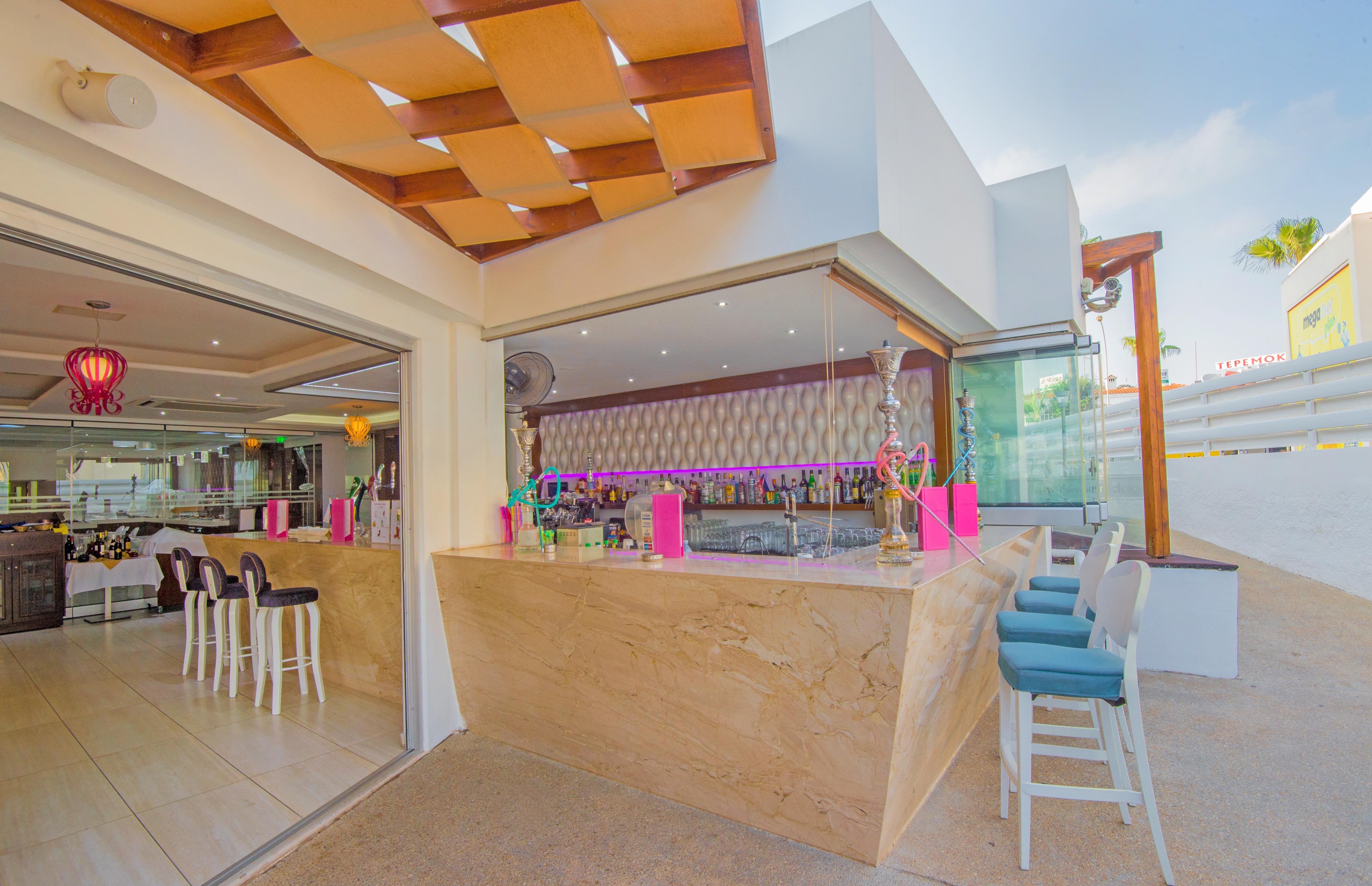 New Famagusta Hotel & Suites アヤナパ エクステリア 写真