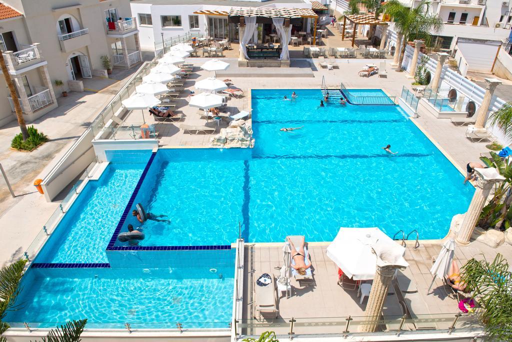 New Famagusta Hotel & Suites アヤナパ エクステリア 写真