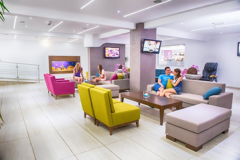 New Famagusta Hotel & Suites アヤナパ エクステリア 写真